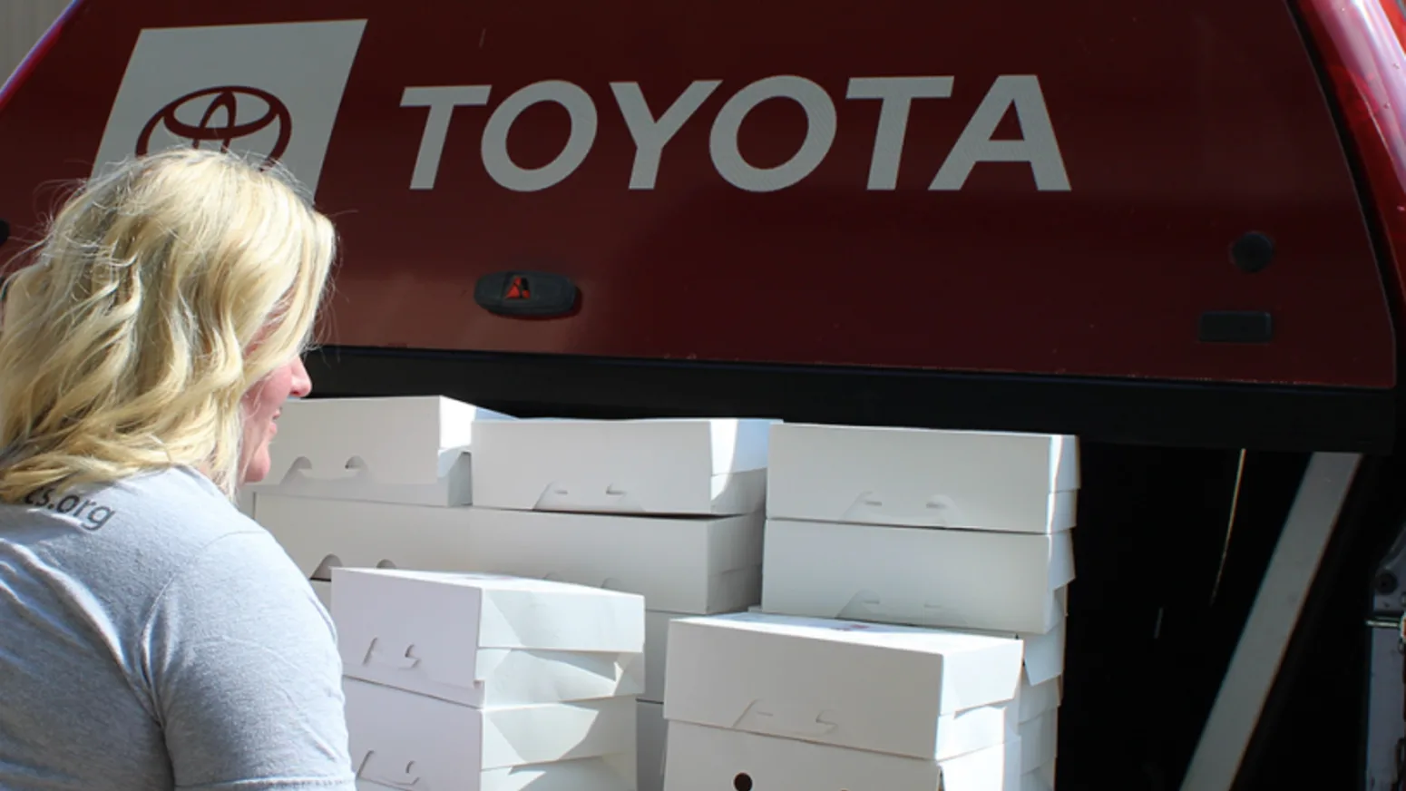 FC Dallas & Toyota Partner To Feed North Texas Volunteers